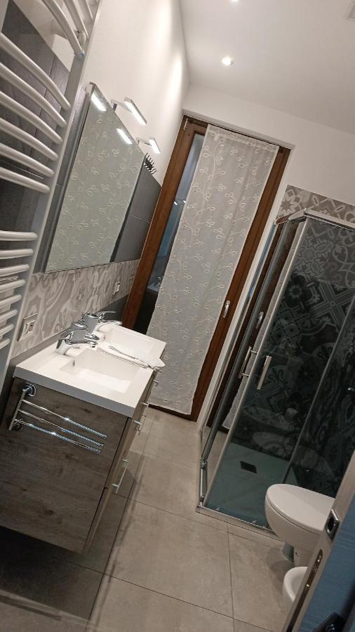 Home Vittoria Lago Di קומו מראה חיצוני תמונה